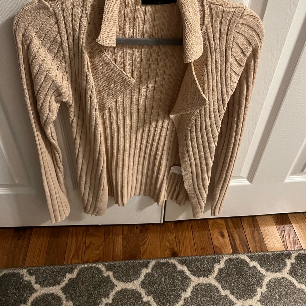 White Fox ribbed tan sweater, brand new and never worn. Size large.